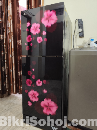 Walton 157 Ltr. Fridge বিক্রয় হবে।